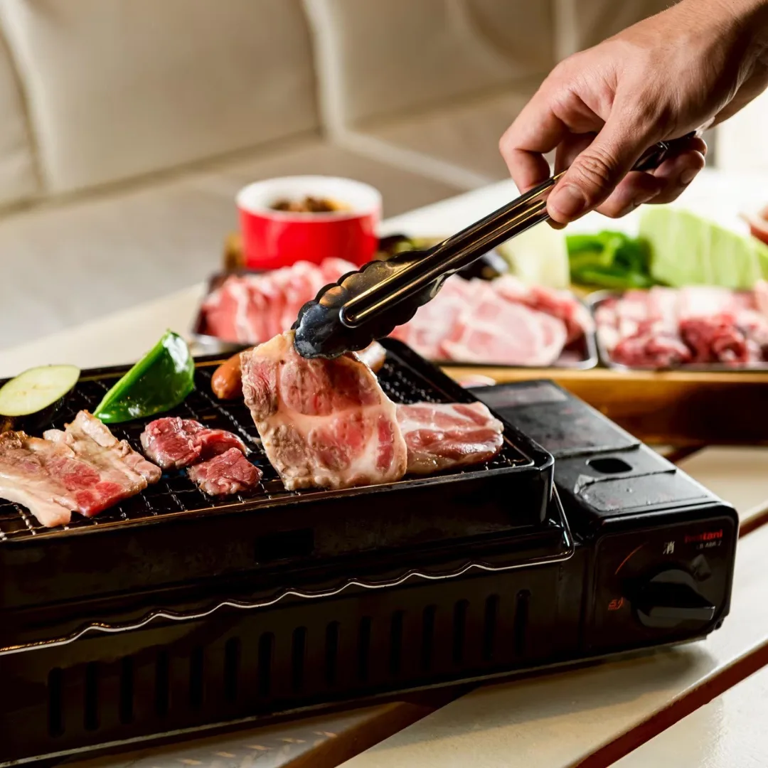 STATIONの本格BBQフード・炭火焼き肉料理